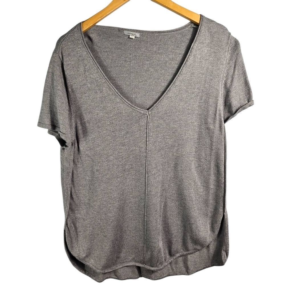Lush Charcoal Gray V-Neck Short Sleeve Tee Size L